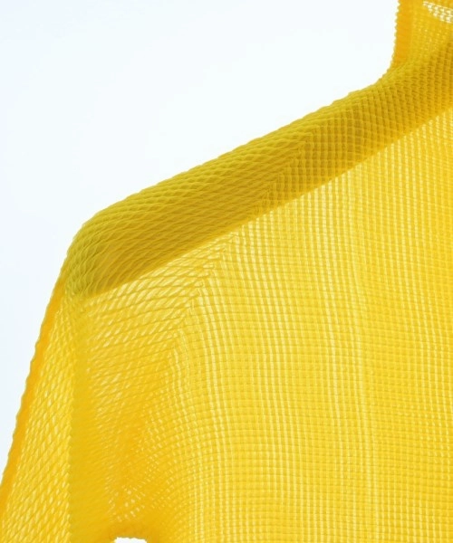 ISSEY MIYAKE Casual shirts