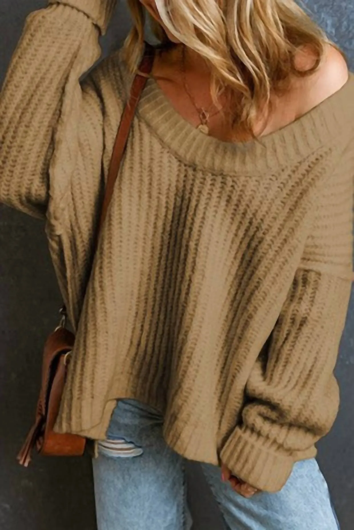 Soft Ribbed Knit Round Neck Slouchy Chunky Sweater In Brown