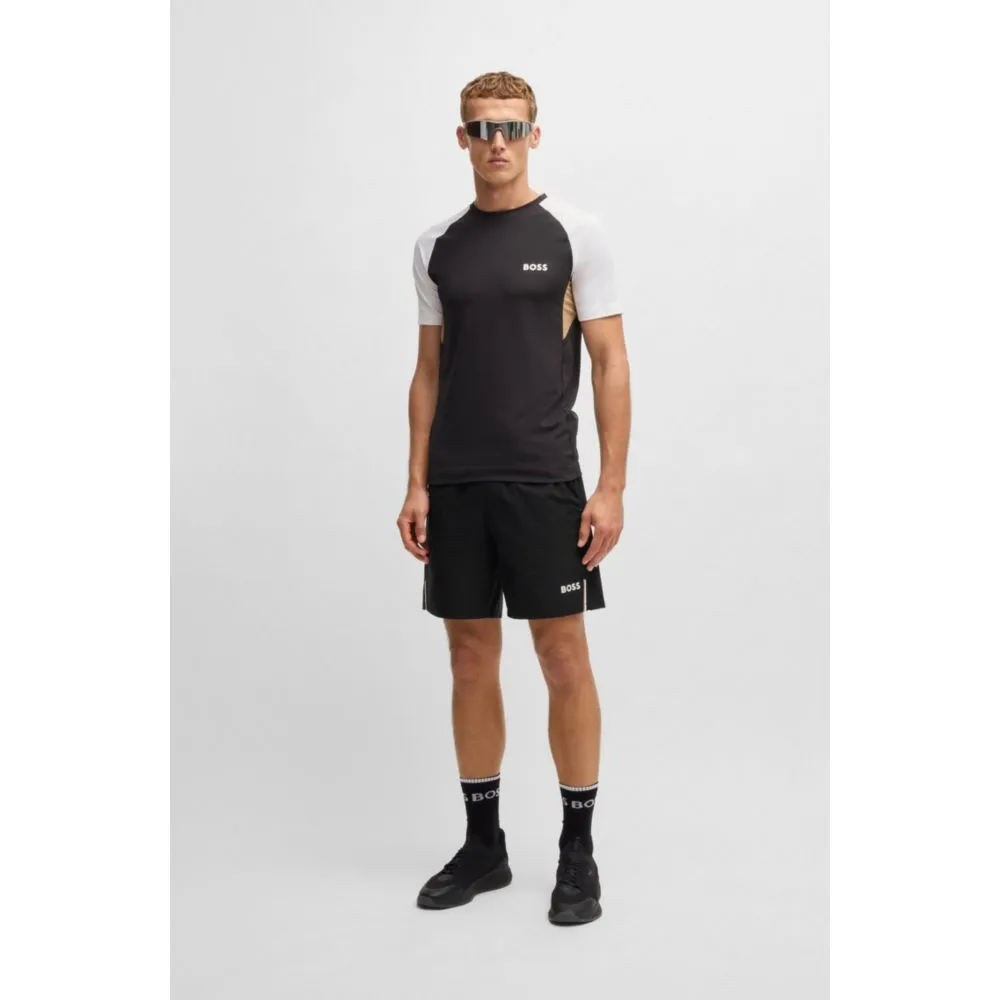 Active tennis shorts in quick-dry super-stretch fabric