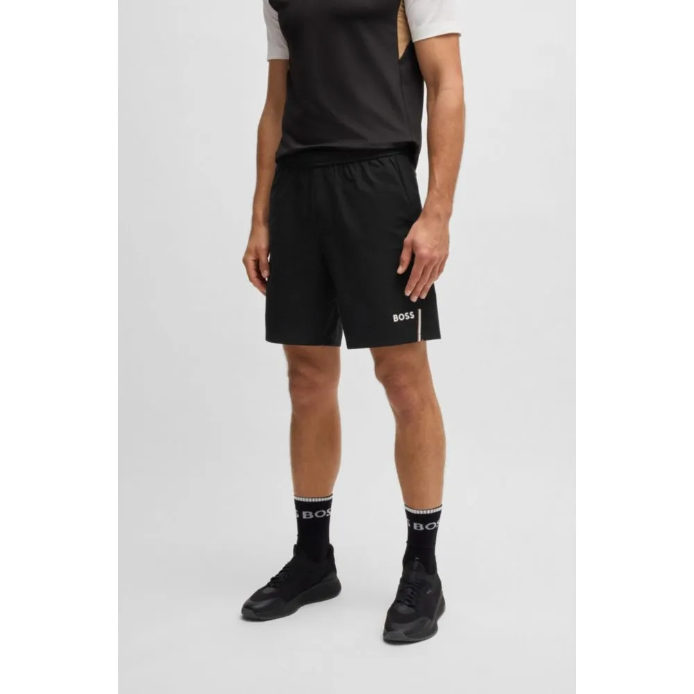 Active tennis shorts in quick-dry super-stretch fabric