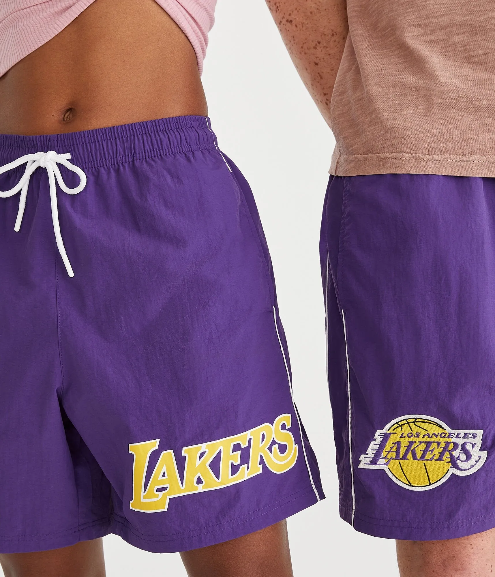 Aeropostale Los Angeles Lakers Nylon Shorts 6.5"