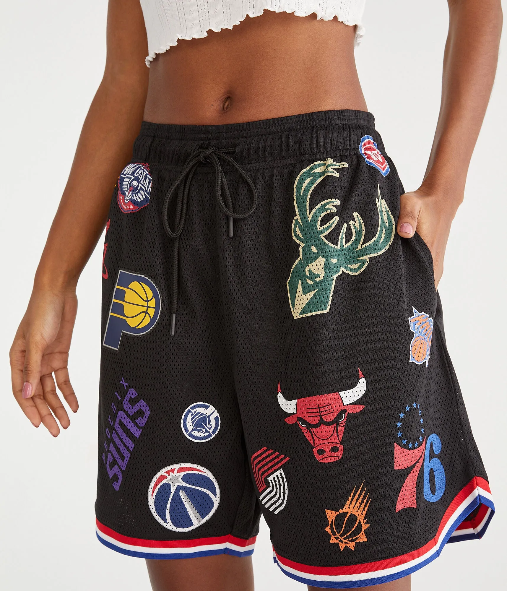 Aeropostale Nba Team Logos Mesh Shorts 6"