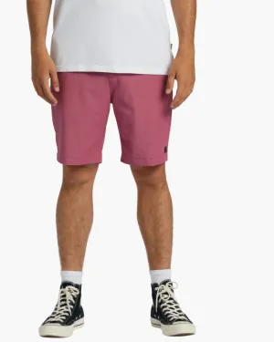 Crossfire Walkshort In Wild Berry