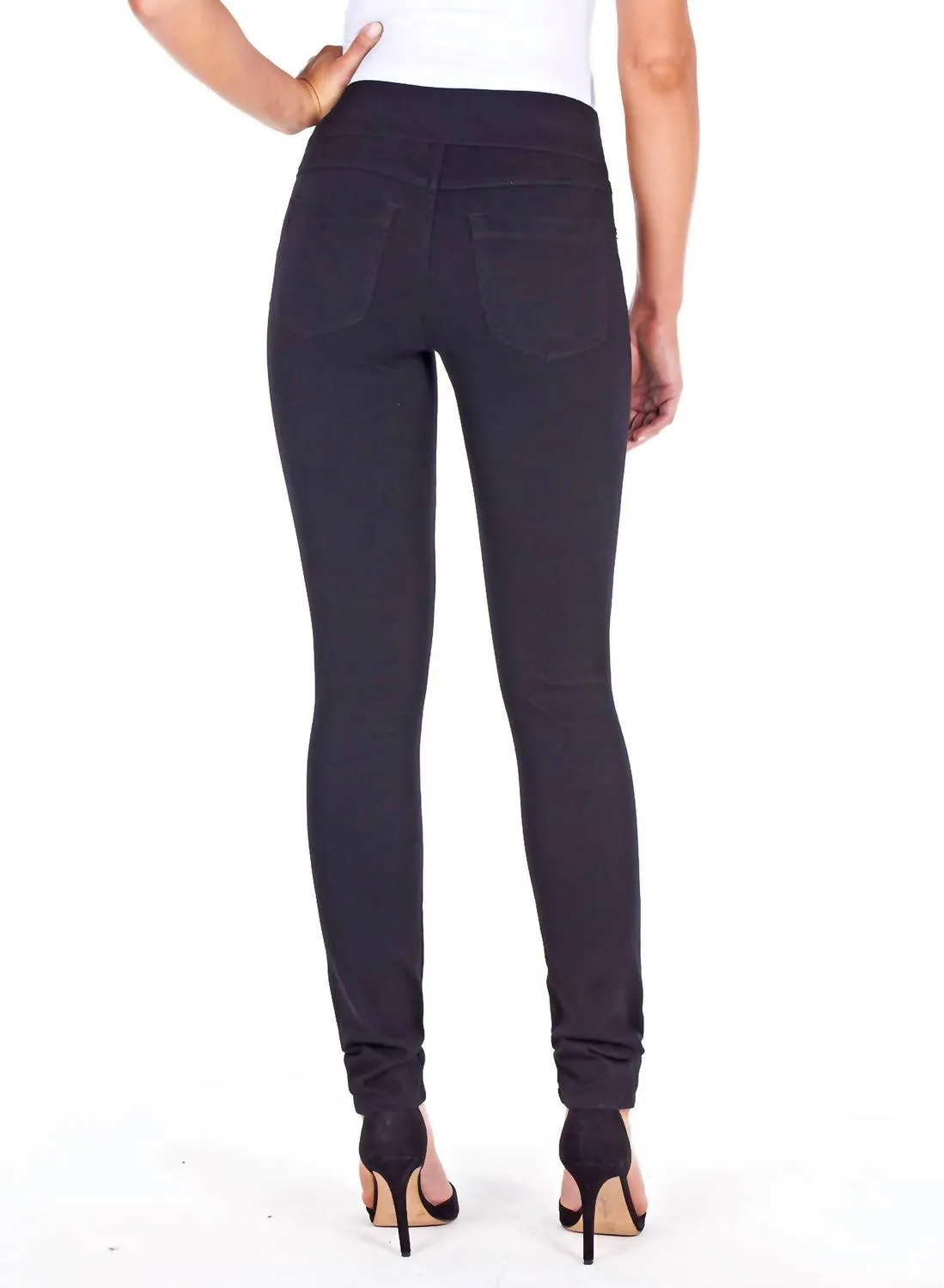 Love Denim Slim Jegging In Black
