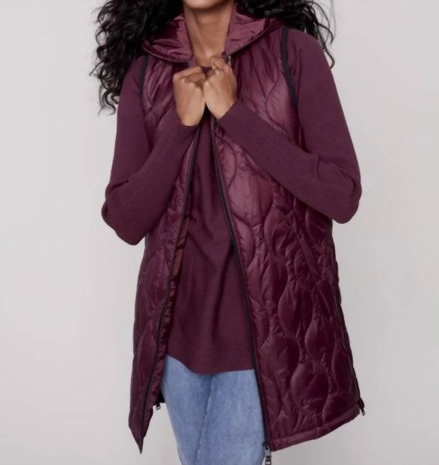 Luna Quilted Puffer Vest In Wine