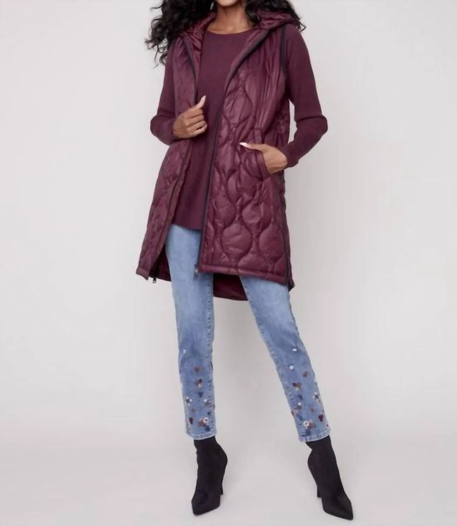 Luna Quilted Puffer Vest In Wine