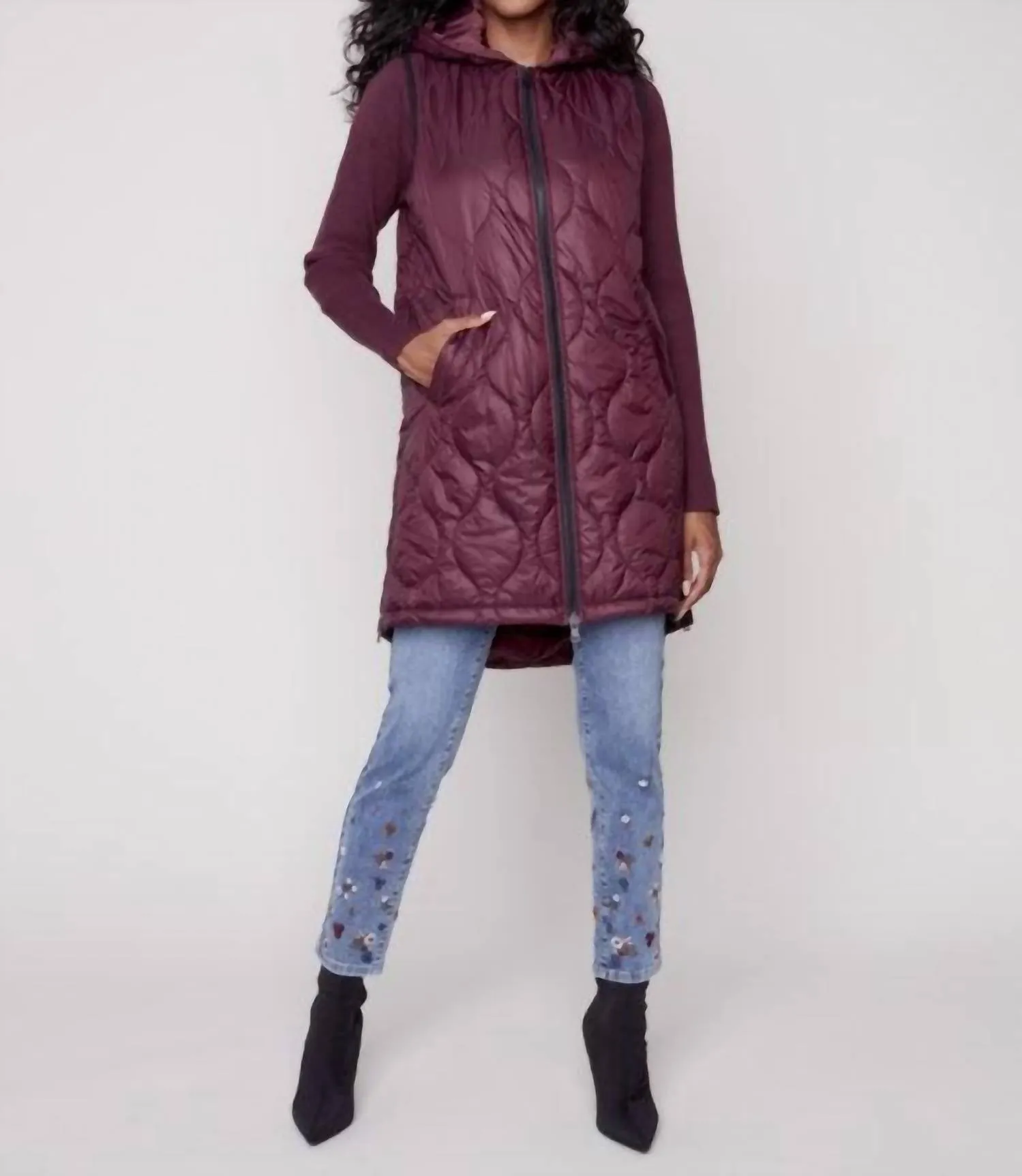 Luna Quilted Puffer Vest In Wine