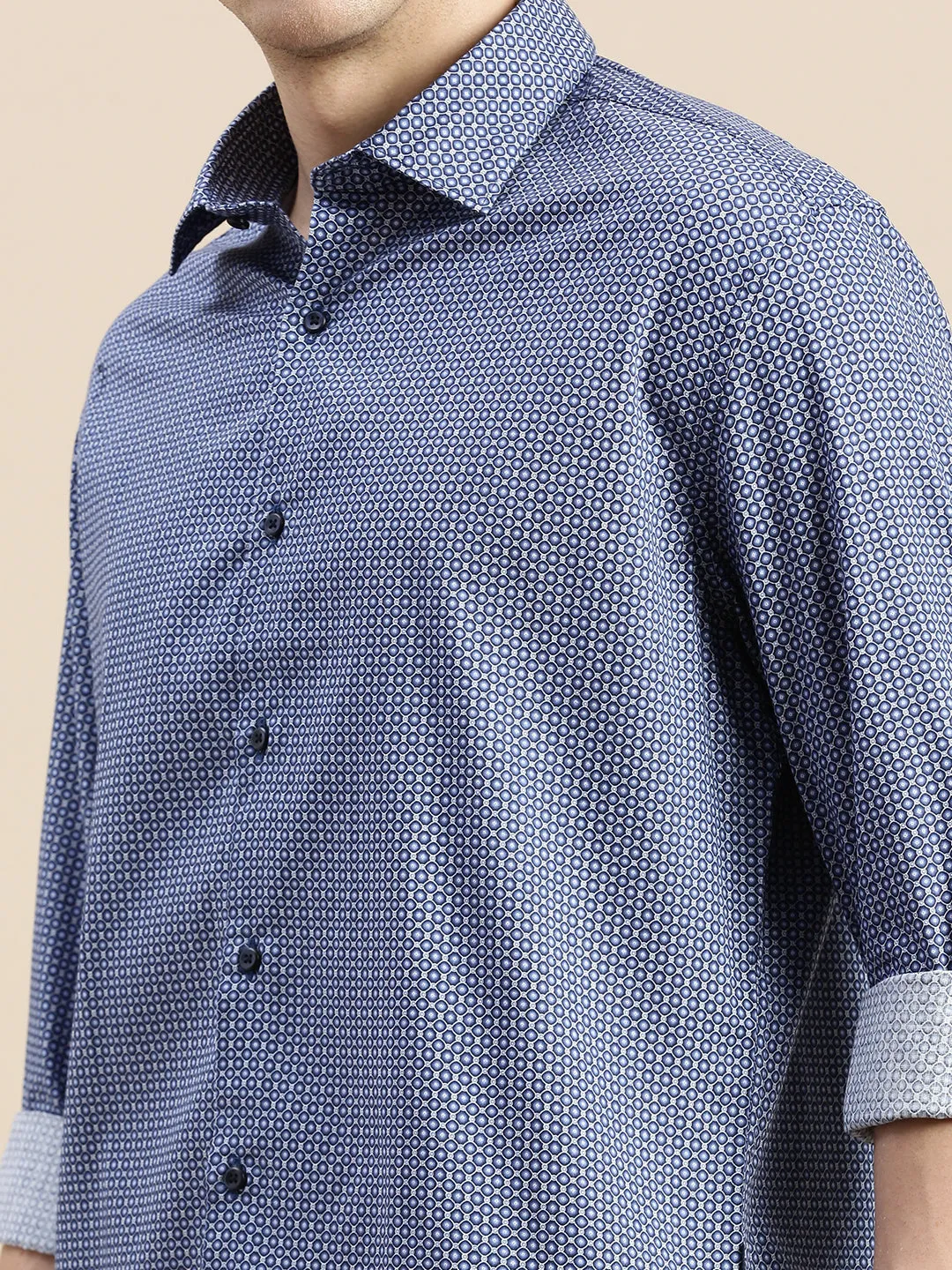 Men Blue Standard Slim Fit Micro Ditsy Printed Spread Collar Cotton Casual Shirt