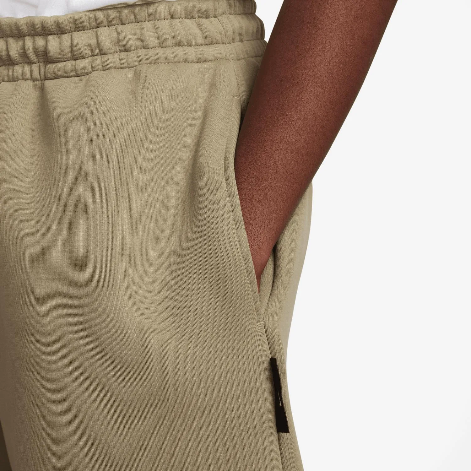 Men's Tech Fleece Short In Neutral Olive