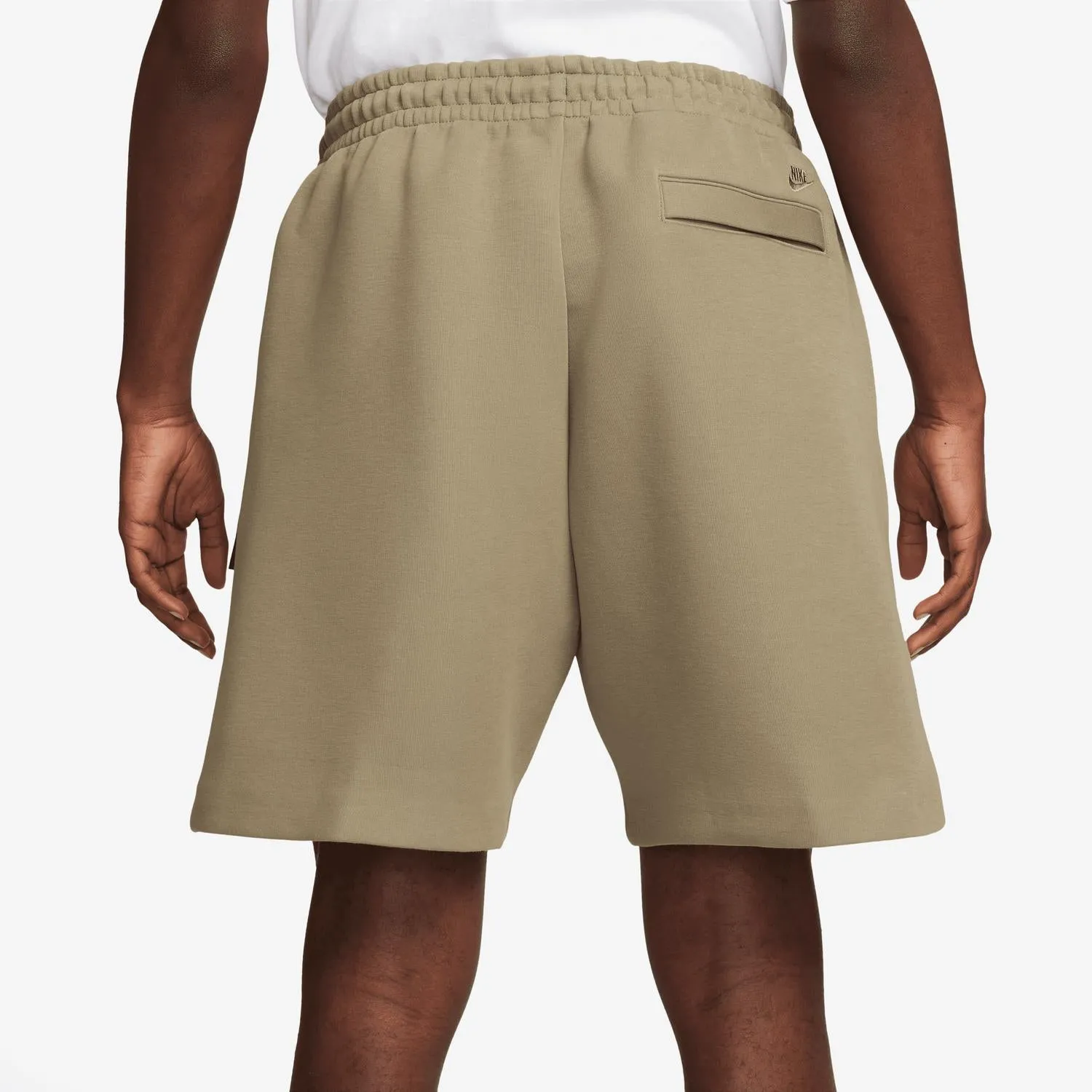 Men's Tech Fleece Short In Neutral Olive