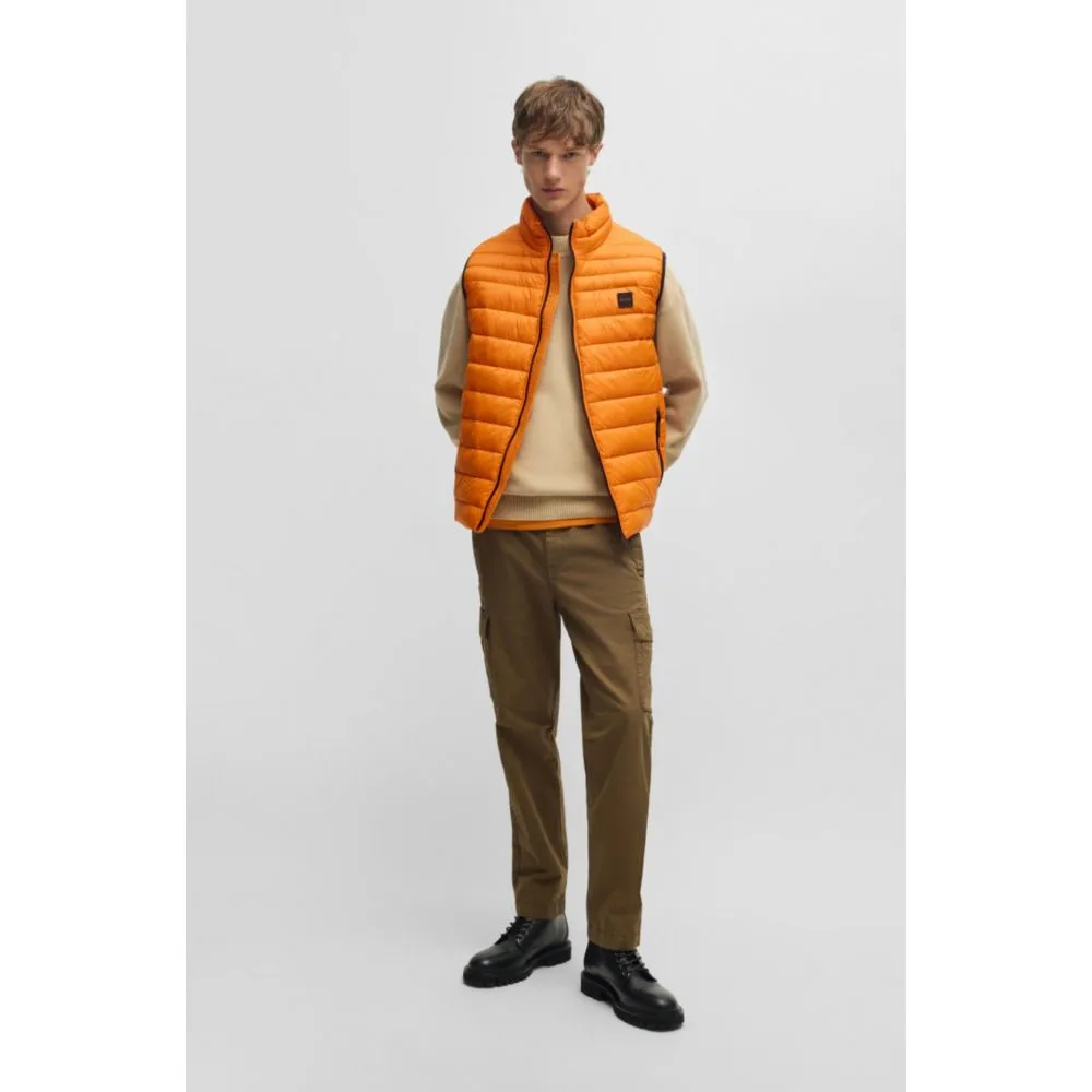 Packable slim-fit gilet in water-repellent fabric
