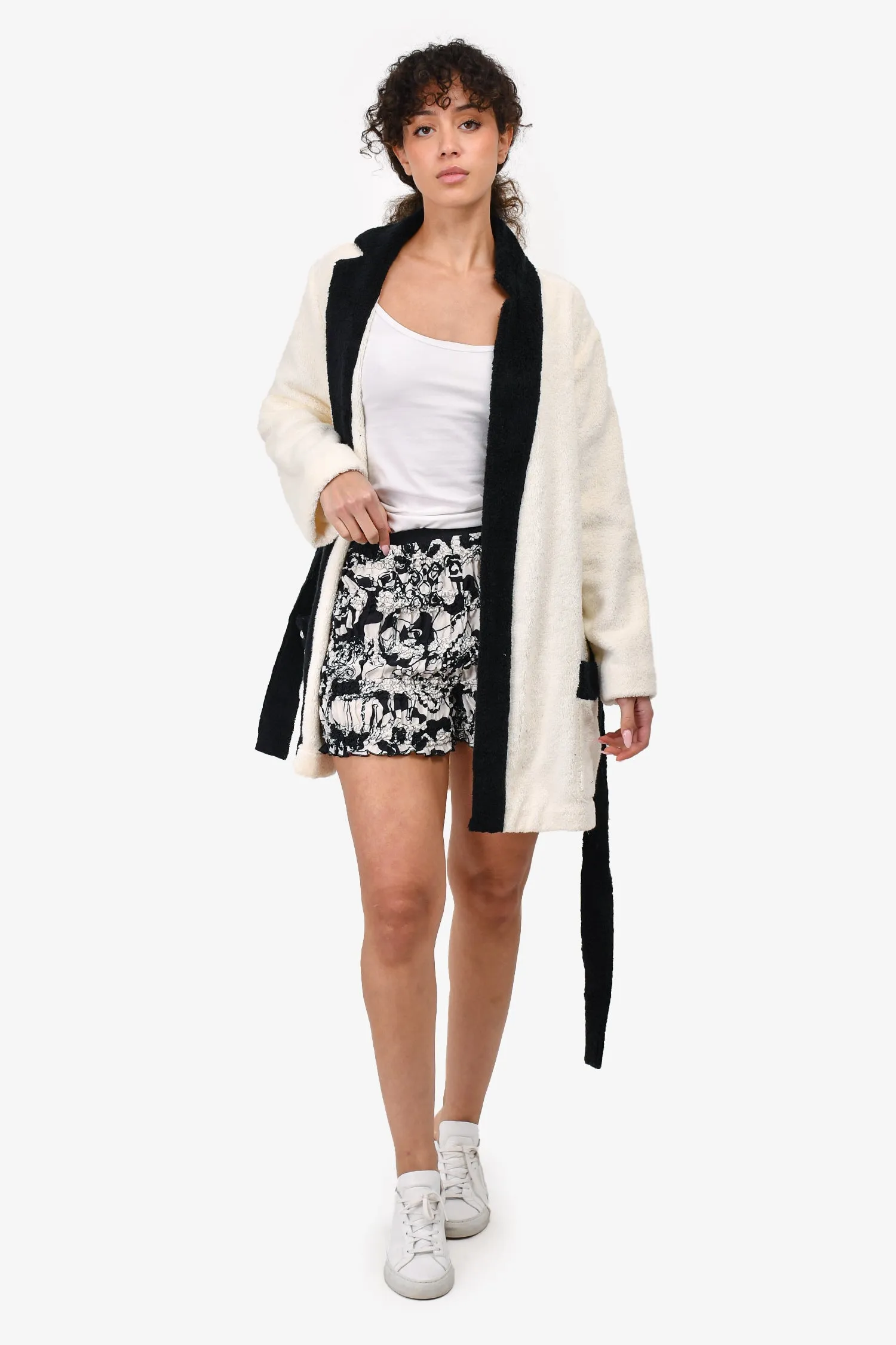 Pre-Loved Chanel™ Resort 2022 White/Black Printed Ruched Silk Mini Bloomer Shorts Size 38