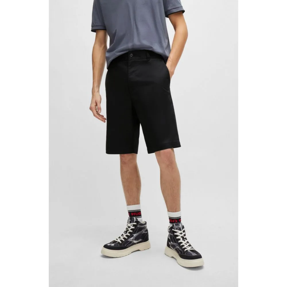 Regular-fit shorts with slim leg and buttoned pockets