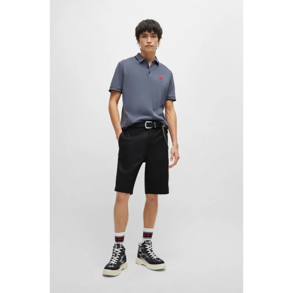 Regular-fit shorts with slim leg and buttoned pockets