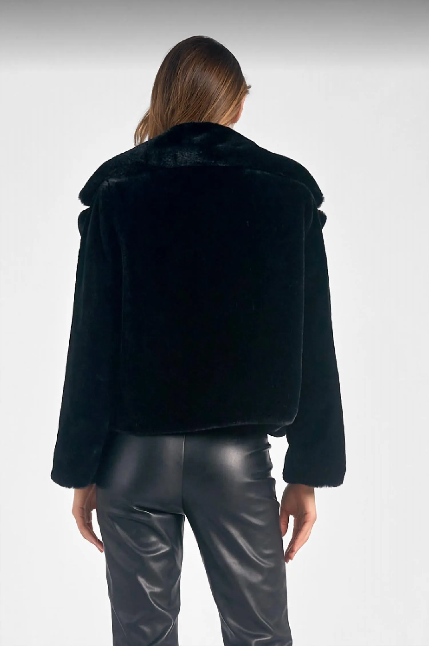 Sutton Coat In Black