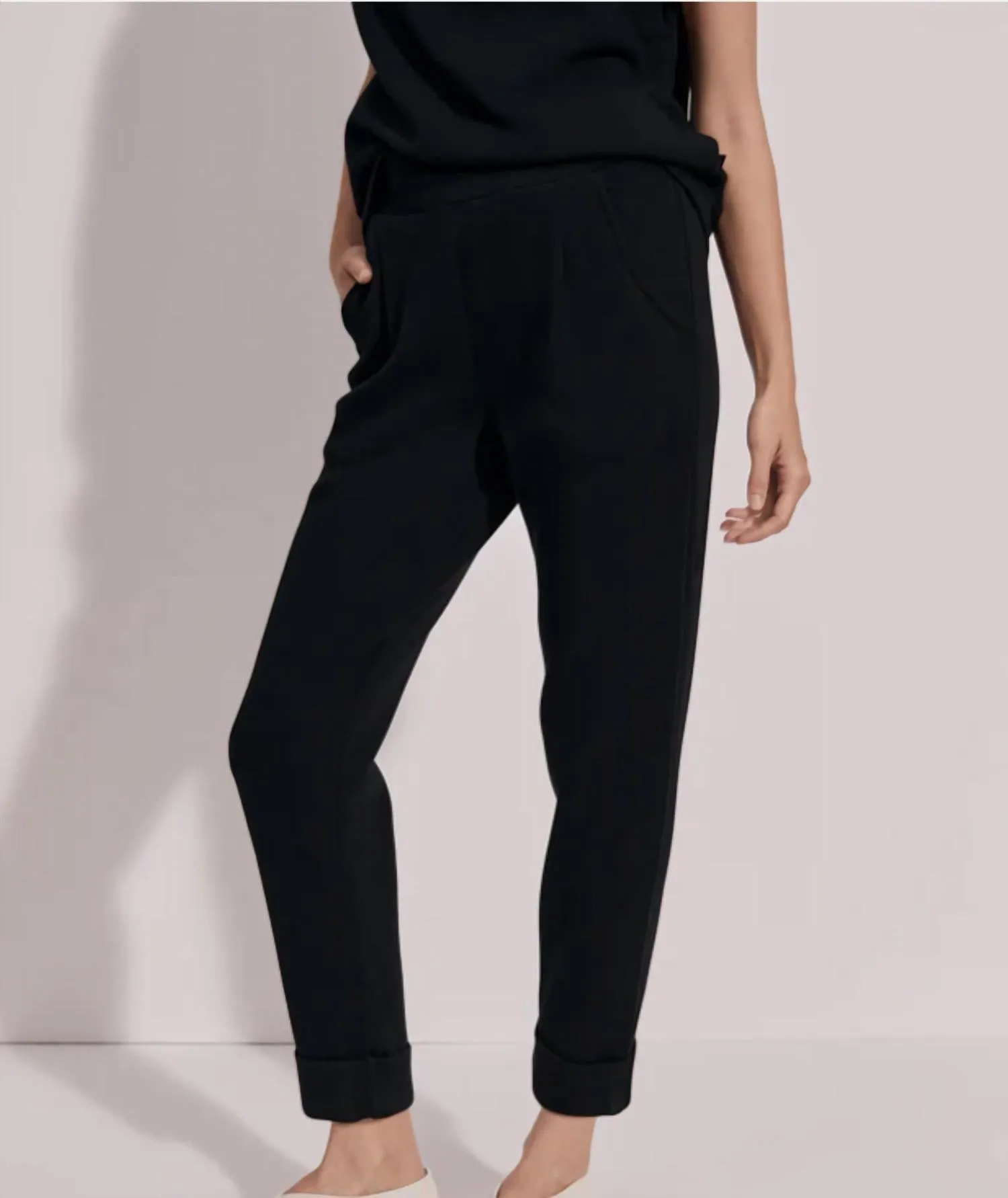The Rolled Cuff Pant 28.5 In Black