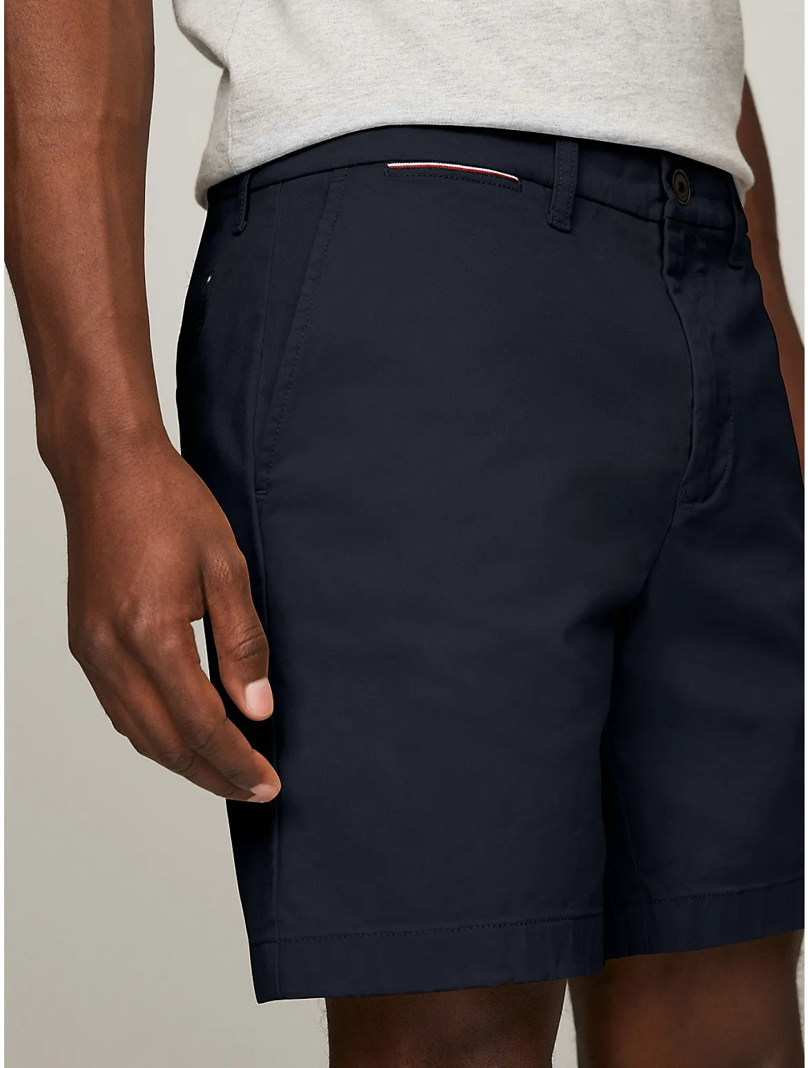 Tommy Hilfiger Men's Regular Fit 7" Tommy Short