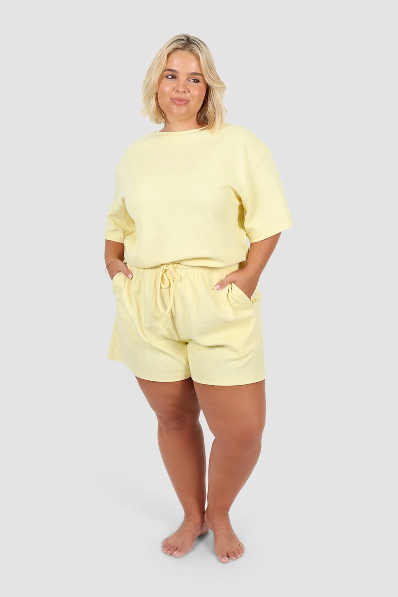 TORLA SHORTS SOFT YELLOW