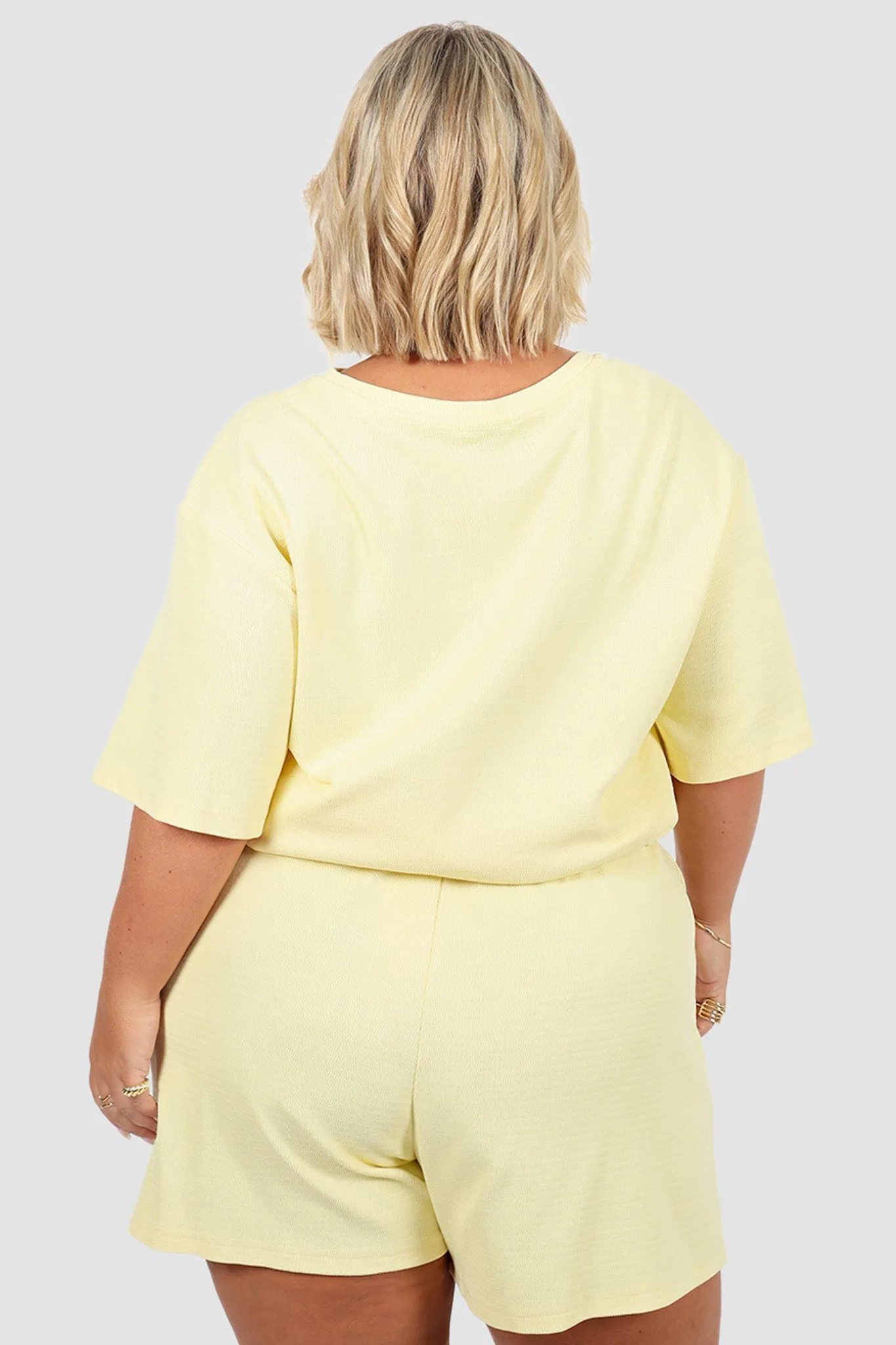 TORLA SHORTS SOFT YELLOW