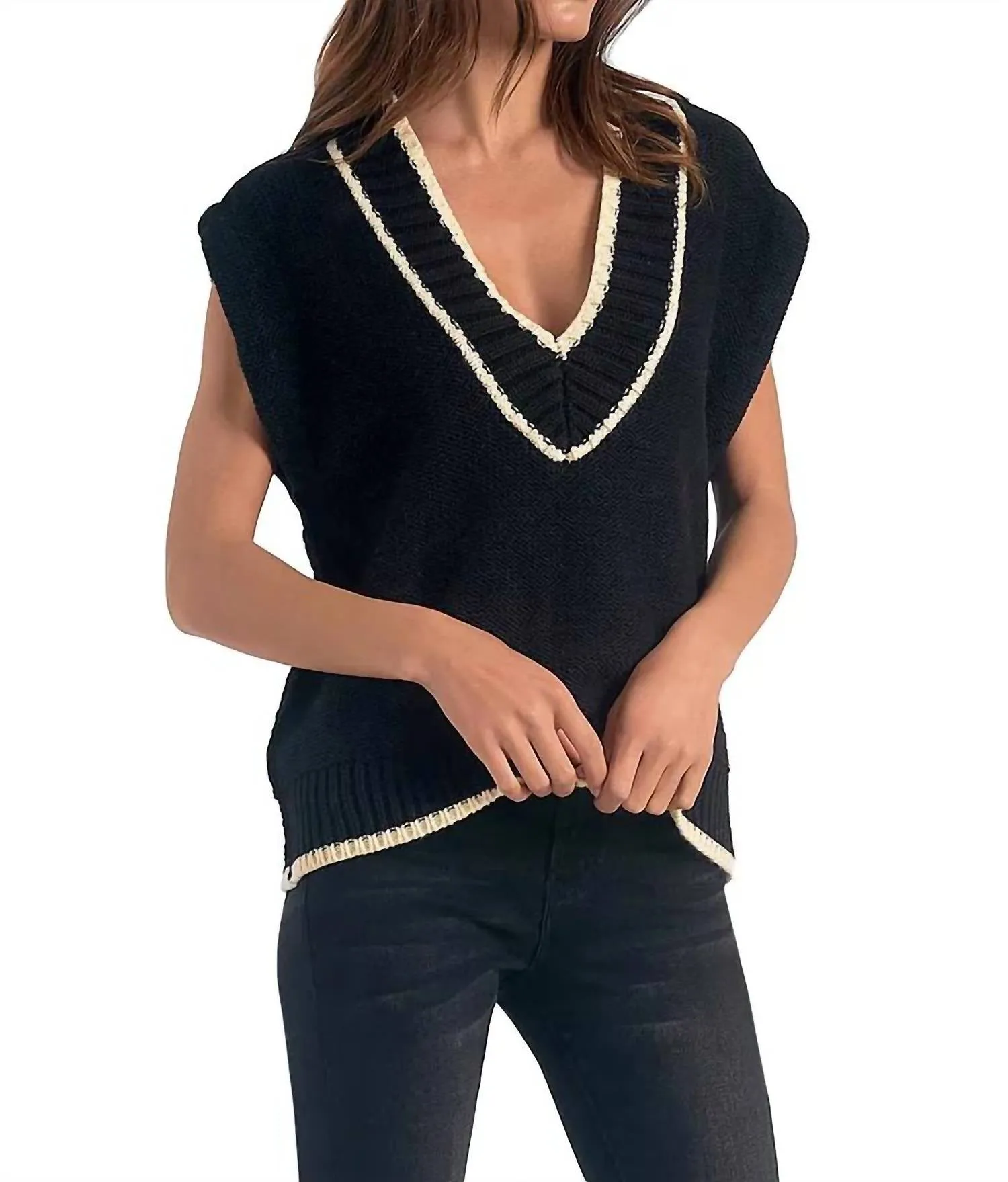 V Neck Sweater Vest In Black